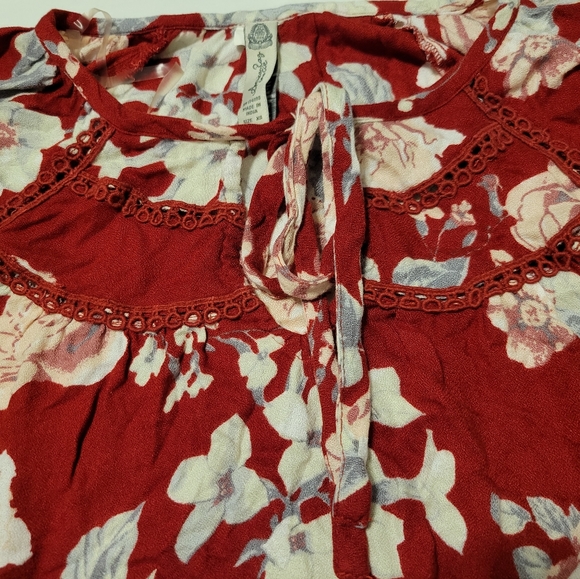 American Rag | Long Sleeve | Floral | Dressy Blouse - Picture 2 of 4